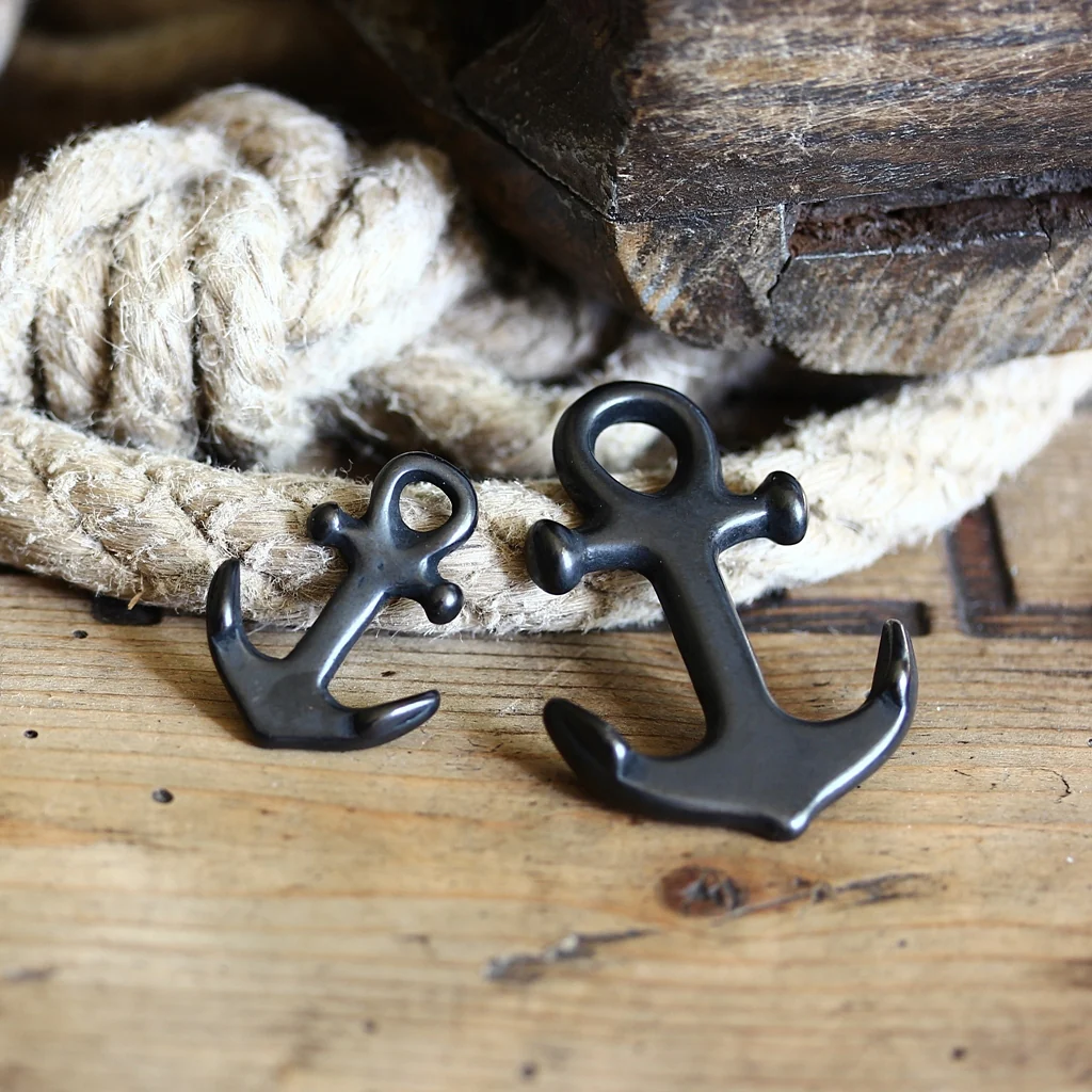 Black Anchor Medium - Image 5