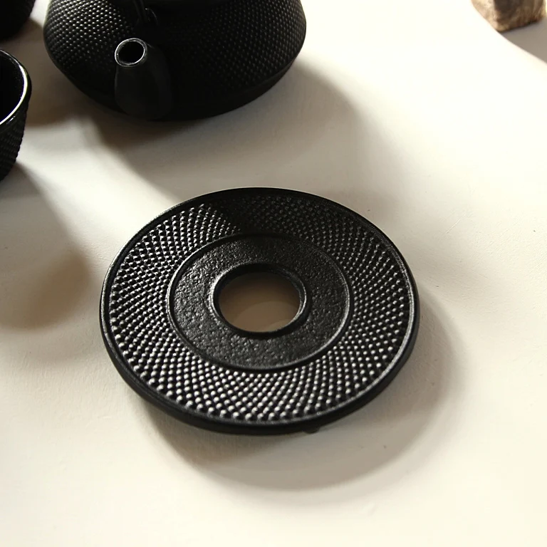 Iwachu Cast Iron Trivet