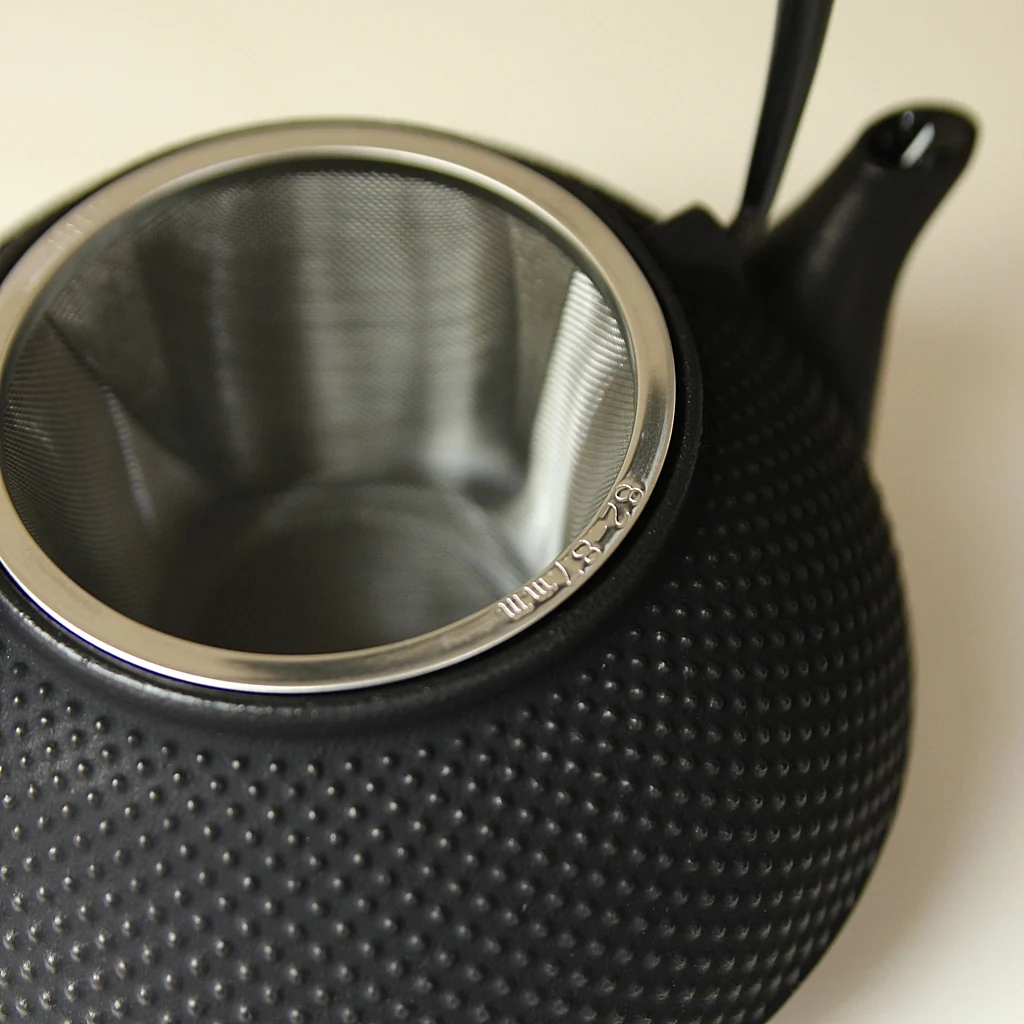 Iwachu Cast Iron Teapot - 1,2 L - Image 2