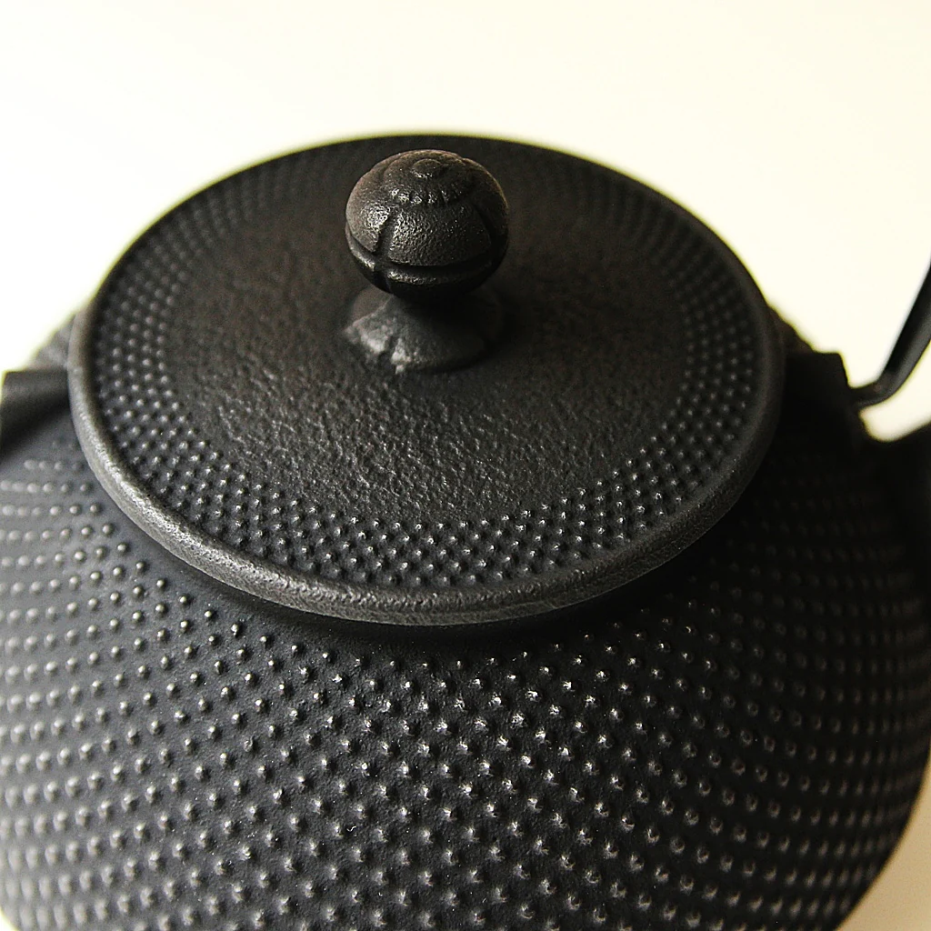 Iwachu Cast Iron Teapot - 1,2 L - Image 4