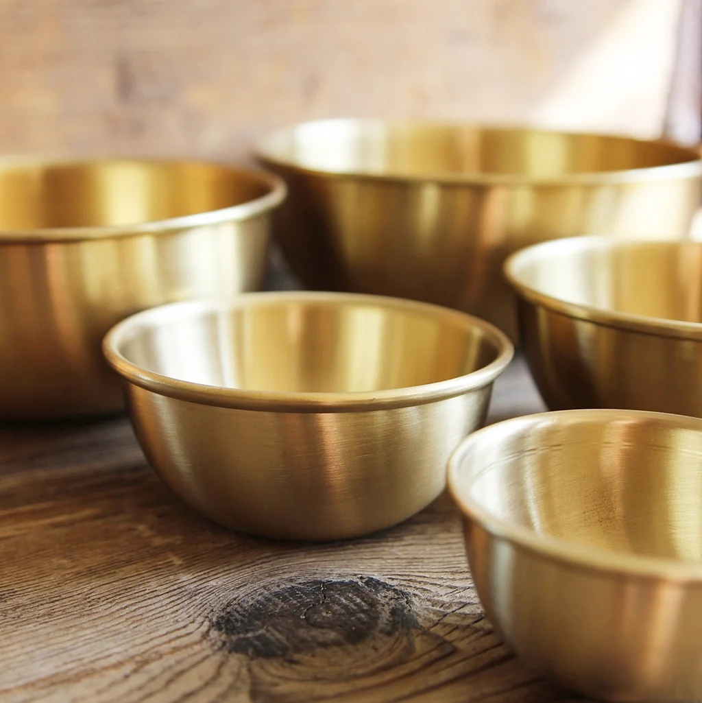 Round Brass Bowl M/11 - Image 5