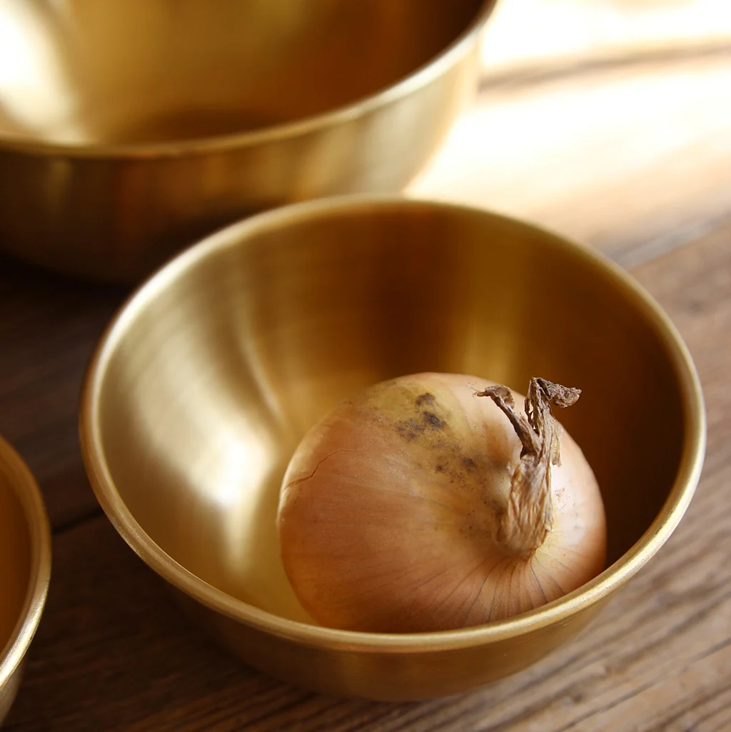 Round Brass Bowl XL/16 - Image 3