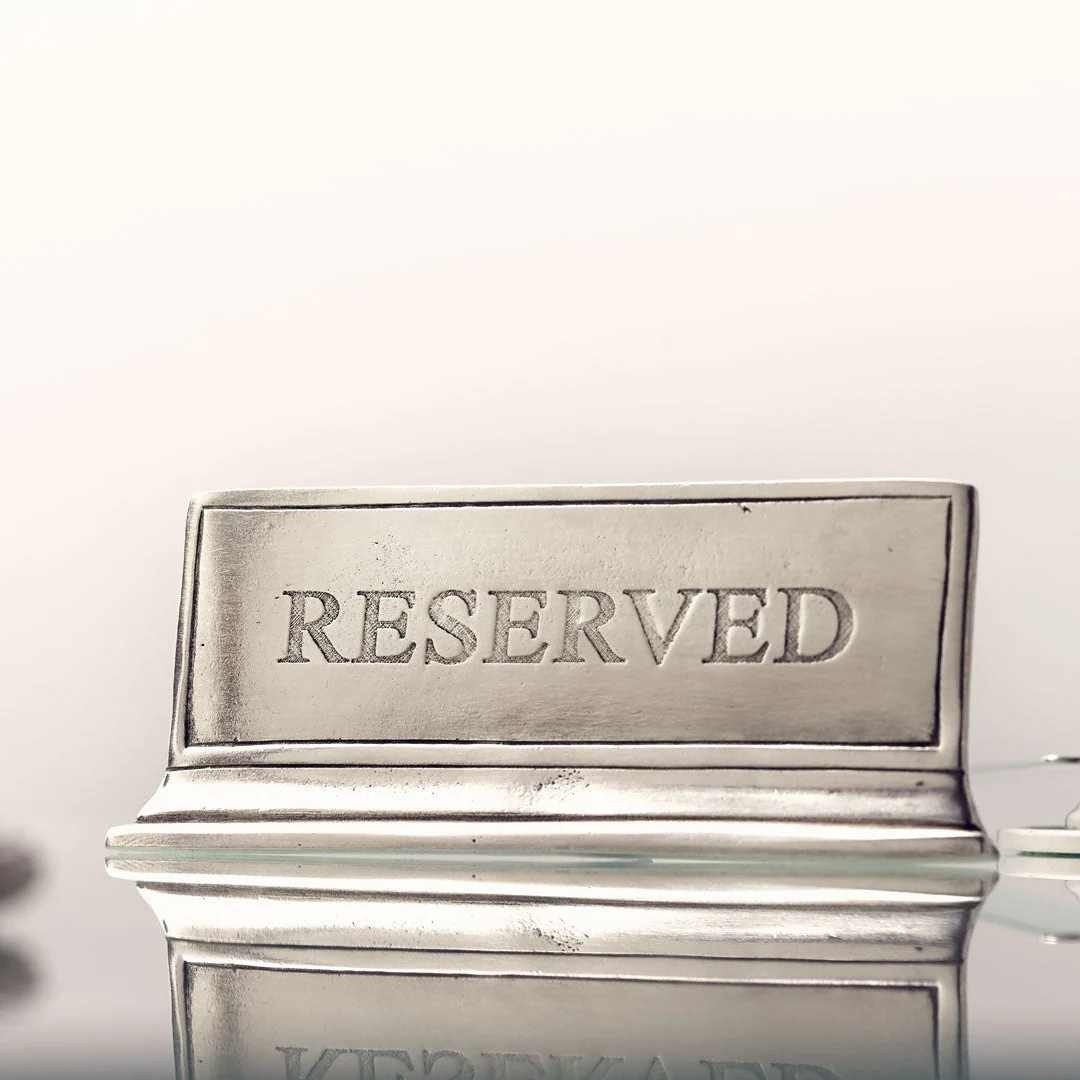 Tischschild Reserved