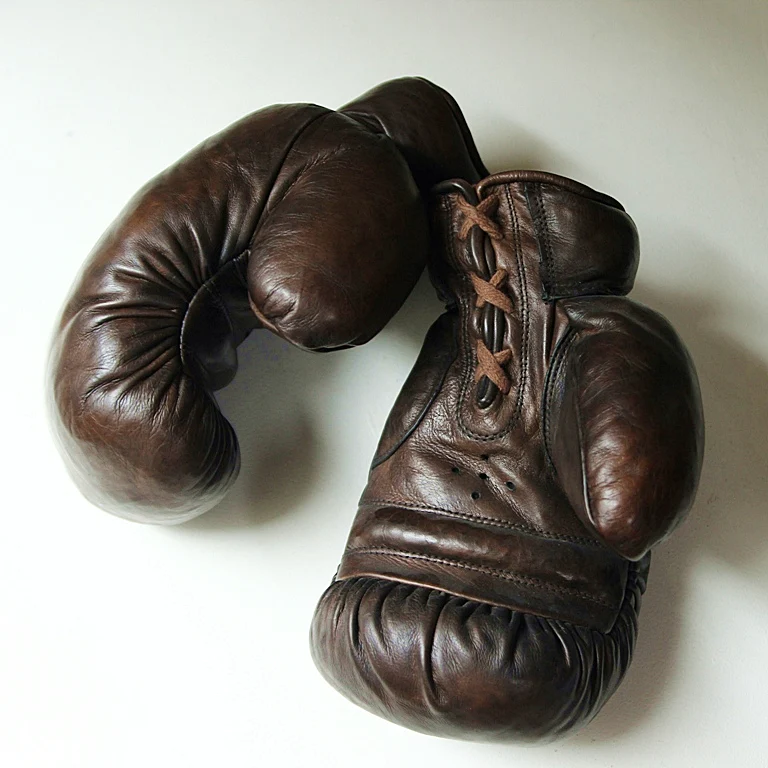 Vintage Leather Boxing Gloves 1920 in Brown